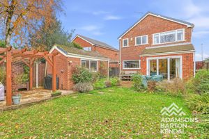 Photo 32- click for photo gallery